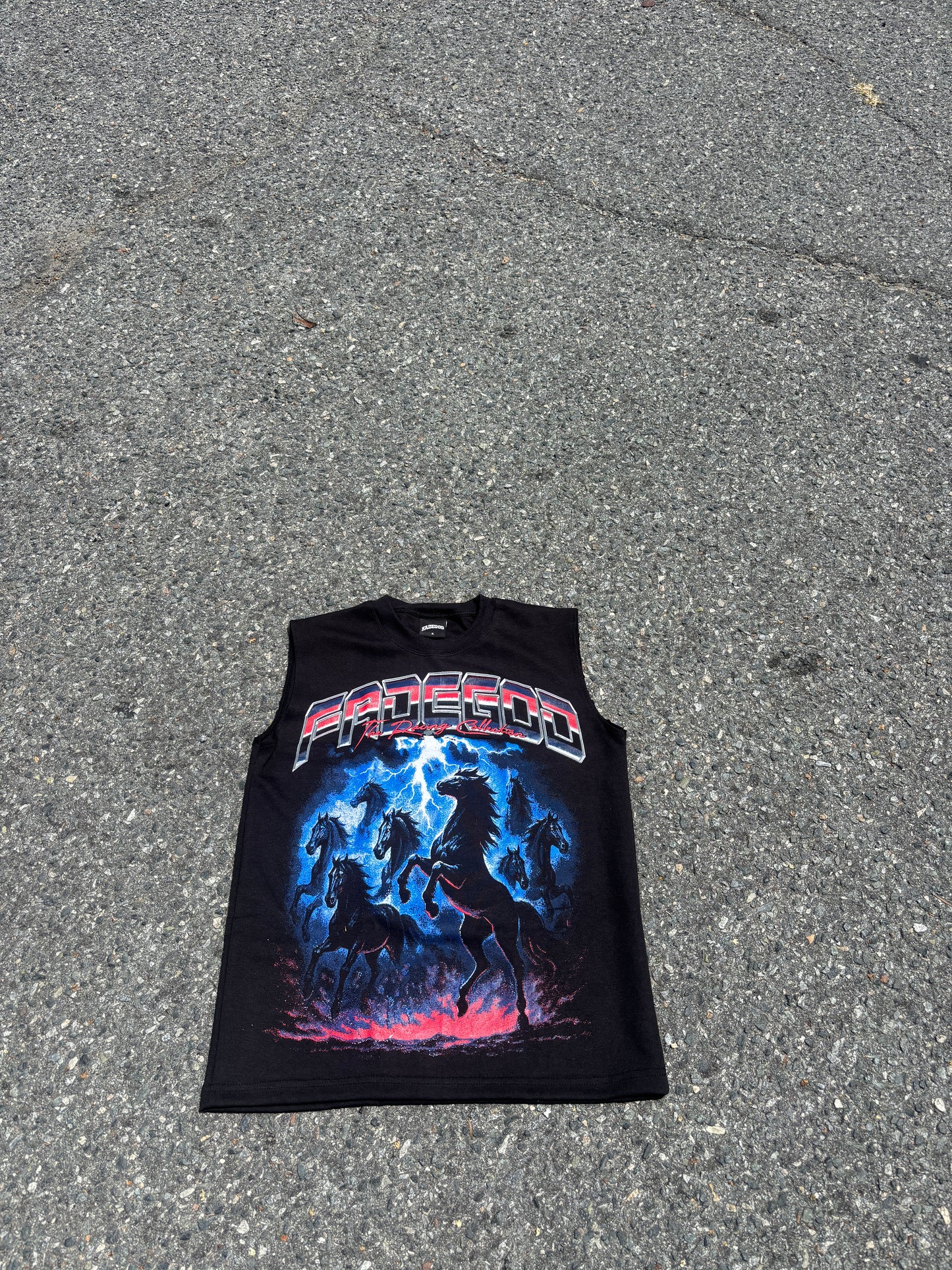 THE RACING COLLECTION SLEEVELESS TEE